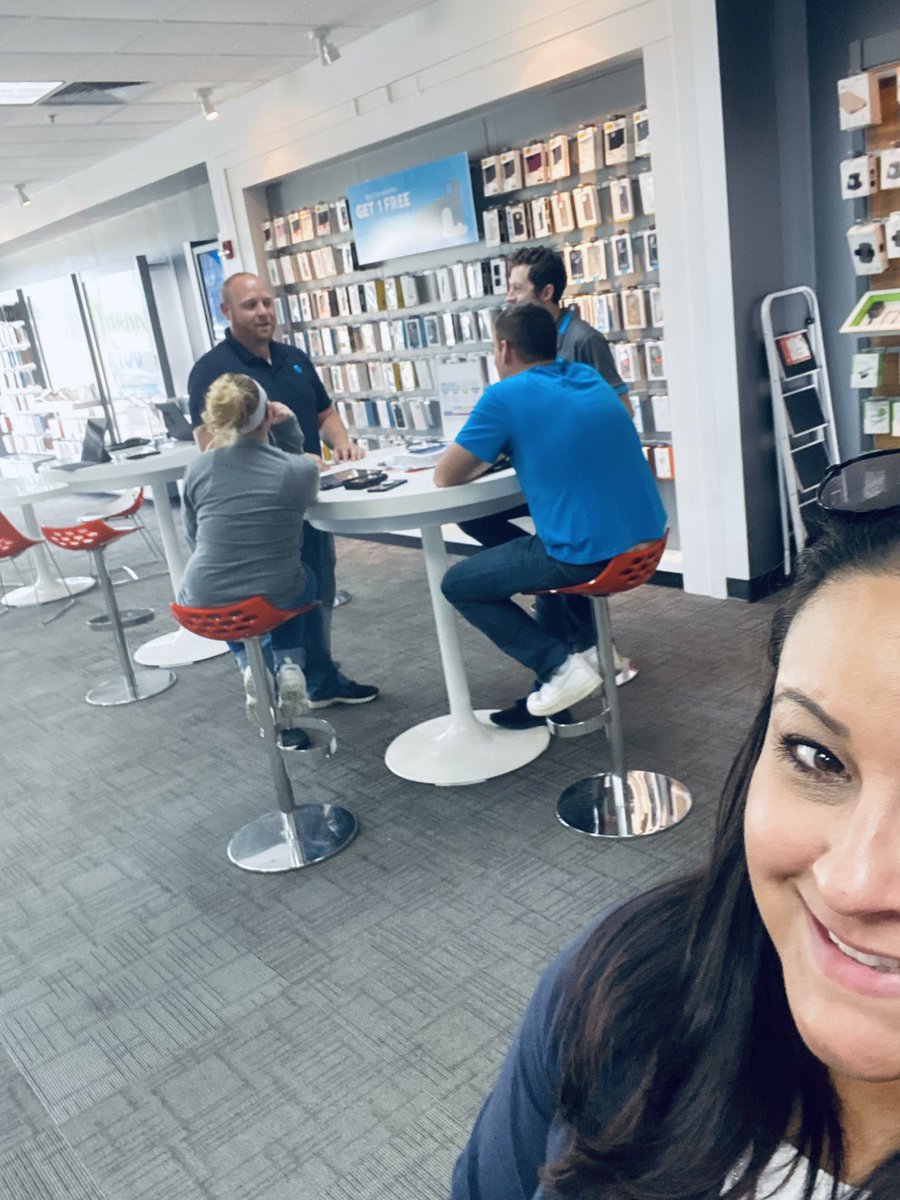 Out at the Coldwater MMS location with my amazing signature rep <a href="/Vincent_JGLM/">Vincent Jaworowicz</a>. Talking all things signature and growth. Can’t wait to see this location take it to the next level! #MakingWaves #SignatureMoves <a href="/GreaterLakesMkt/">Greater Lakes Market 🌊</a>  <a href="/Jason_Ziemba/">Jason Ziemba</a> <a href="/TomMonahan10/">Tom Monahan</a> <a href="/S1GLM_/">GLM Signature Team</a>