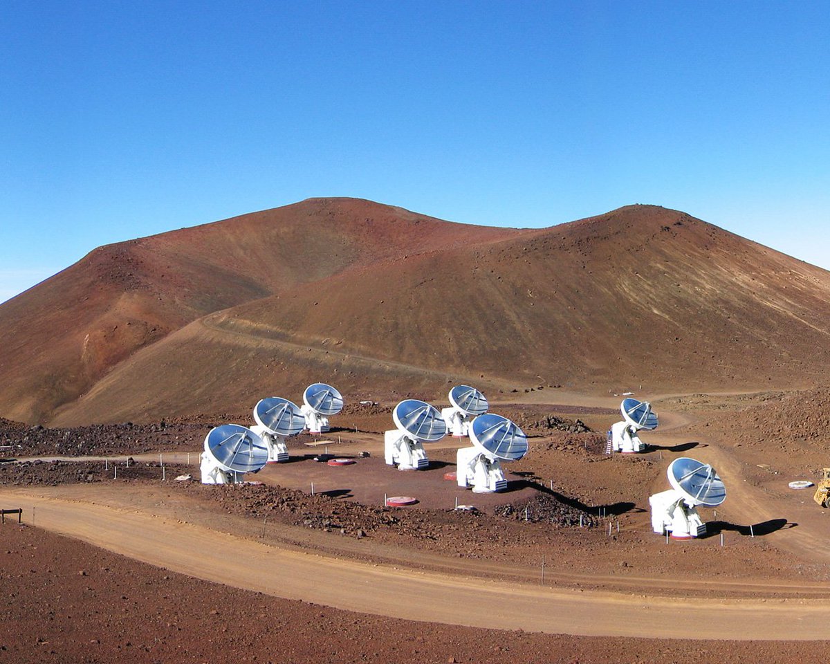 Sam6869's tweet image. The Submillimeter Array on Maunakea is also part of the Event Horizon Telescope cfa.harvard.edu/sma #SubMillimeterArray #EHT 3 of 3