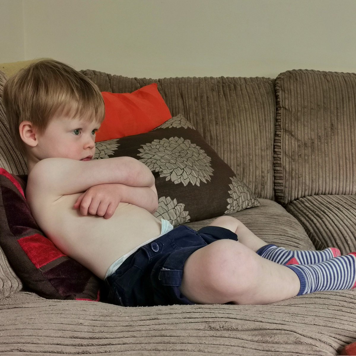 BBQBaby2's tweet photo. Despite the face... I am living my best life right now.
T-Shirt off. Milk by my side. Peter Rabbit on the TV before bed. Don't be fooled, this is my happy place 🦊
#babylove #happyplace #peterrabbit #milkdrunk https://t.co/o3f4RIGiUR