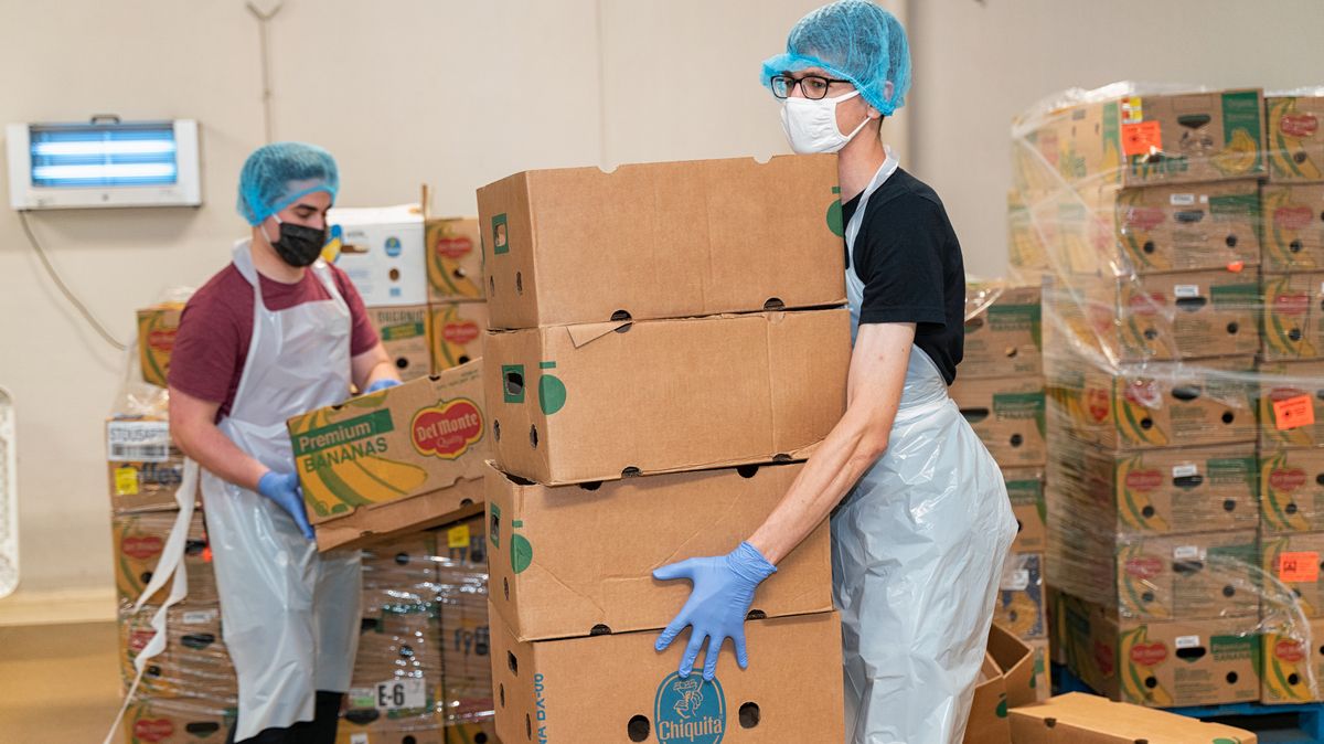 Chicago’s Food Bank tweet media