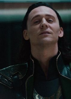 Loki Laufeyson (Parody|Fake) (@boundmischief) on Twitter photo 
