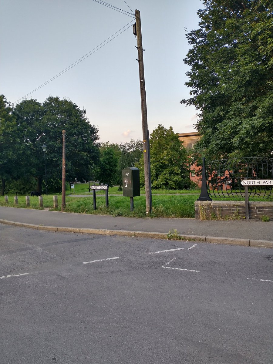 DarleySNT's tweet image. Evening patrols around @Darley Park and checking all is well. It is also National ASB Awareness Week, look out for your local @SNT officers out on patrol and scheduled events to come and have a chat. #darley #snt #nationalasbawarenessweek #heretohelp