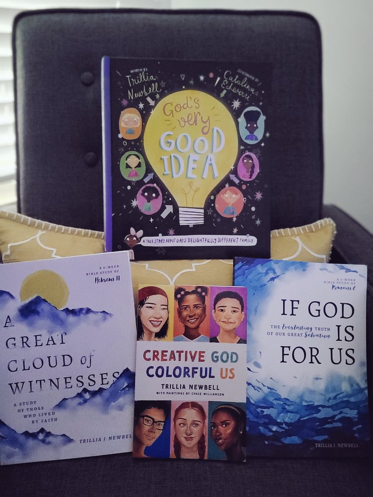 trillianewbell's tweet image. GIVEAWAY! RT to win a copy of my kids&apos; books and Bible studies (pictured). You&apos;ll get all four.

Bonus entry: reply with one way you see God&apos;s faithfulness in your life or others. Three winners will be announced Thursday. 

(Giveaway ends on Wed at 11:49pm)