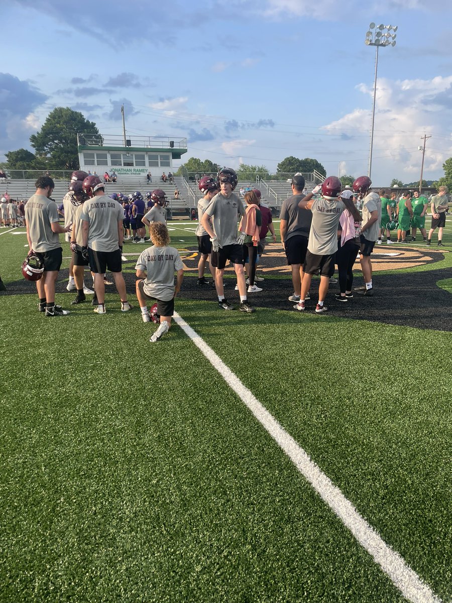 wolves_fb2020's tweet photo. What a great day to get on the field and compete! Thanks to Greenland for hosting! Can’t wait to link back up next Monday! 

#DayByDay https://t.co/pXWKZ95pRM