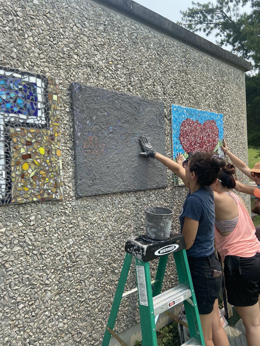 MrsDay66512432's tweet photo. It finally happened! Our mosaic project was installed at Trinity East today! Thank you @pghglasscenter for an awesome experience! 💙 Our kids learned so much and I’m proud to share that with our community! #elementaryart #trinityarts @east_trinity @DonSnoke @TRINITY_MLUCAS https://t.co/fKBuQXhkn4
