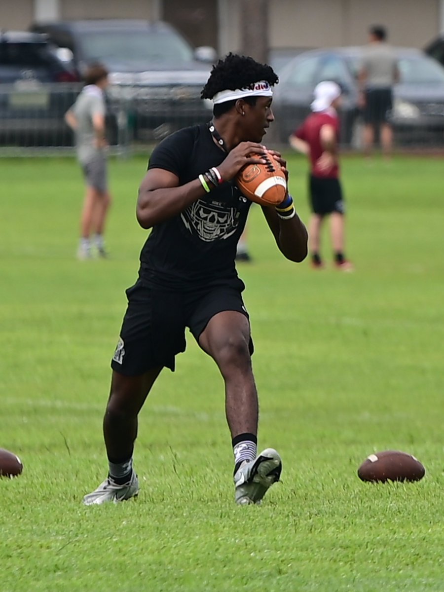 Karvon L Wright (@karvonwright) on Twitter photo Great time learning this past week at the Manning Passing Academy. Going to take what I learned and apply it to this State Championship run. Thanks, <a href="/SamNoyer/">Sam Noyer</a> for your training and advice. Good luck in your season. #gobeavers <a href="/larryblustein/">Blustein Recruiting</a> <a href="/Nmartinez8/">Nick Martinez</a> <a href="/KCWright6/">Kevin C.Wright</a> <a href="/CoachKWright/">SFC (RET) Wright</a> Great time learning this past week at the Manning Passing Academy. Going to take what I learned and apply it to this State Championship run. Thanks, <a href="/SamNoyer/">Sam Noyer</a> for your training and advice. Good luck in your season. #gobeavers <a href="/larryblustein/">Blustein Recruiting</a> <a href="/Nmartinez8/">Nick Martinez</a> <a href="/KCWright6/">Kevin C.Wright</a> <a href="/CoachKWright/">SFC (RET) Wright</a>
