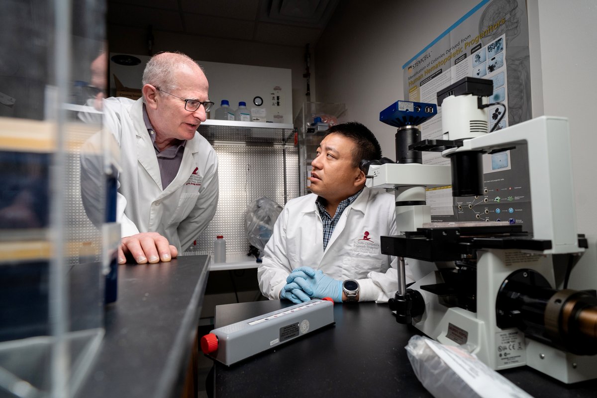 Sickle cell disease results from a mutation that causes pliable red blood cells to become brittle &amp; sickle shaped. Scientists used base editing to change the mutation. The resulting cells were less prone to sickling. ow.ly/Qn0X50FxTj4 <a href="/JonathanYenPhD/">Jonathan Yen</a> <a href="/Nature/">nature</a> #NowInPrint