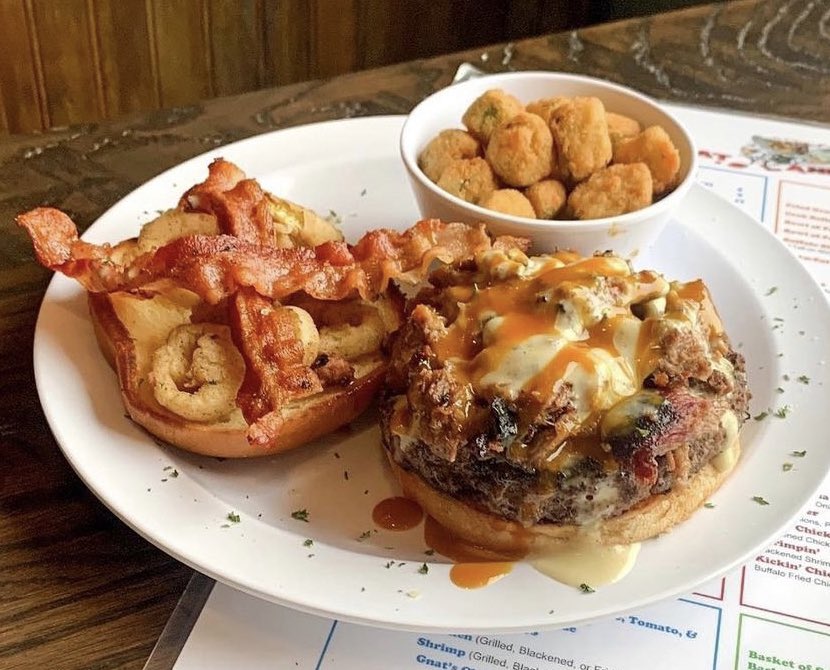 VisitStatesboro's tweet photo. Monday’s in #Statesboro just got a whole lot tastier!
#gnatslanding
#eaglesnestburger https://t.co/YcnUGVNmR4