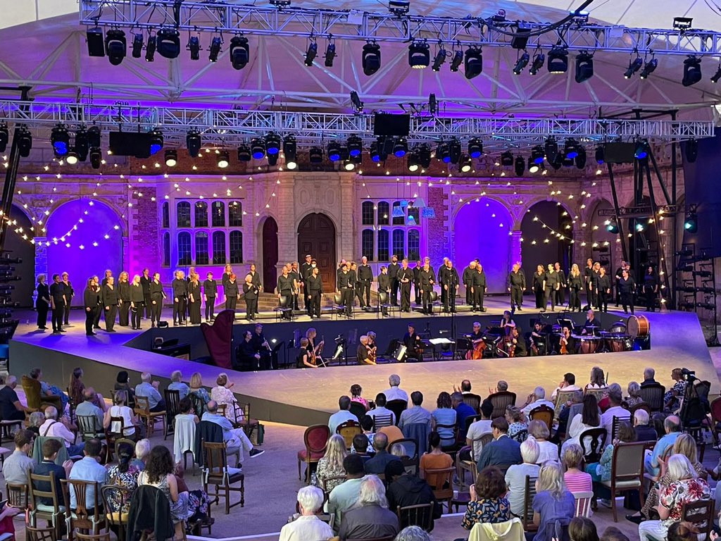 JamesOHP's tweet photo. Very special night @operahollandpk hosting the brilliant  @londonoriana, musical director @DomEllisPeckham, @CityLdnSinfonia &amp; four #OHPYoungArtists @SianDicker @guy_withers, Alex Jones &amp; Hannah Bennett. The programme included two world premieres, by @annadsmusic and @trexmack https://t.co/vPOPkEQWGK