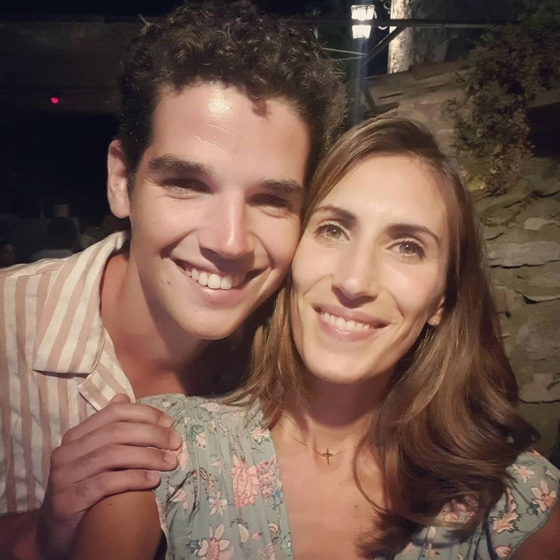 Le voilà ce fils de fiction adoré 😍

Merci à toi pour ces bons moments partagé encore ensemble sur cette nouvelle intrigue 😘