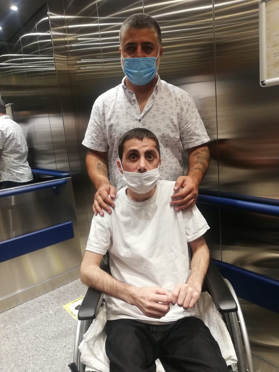 ehmusErku2's tweet photo. Bütün Müslüman aleminin kurban bayramını en içten duygularımız ile kutlarız sevgili yeğenim Samet erkuş ile birlikte dua eder dua bekleriz iyi bayramlar https://t.co/yvFYzEK8nF