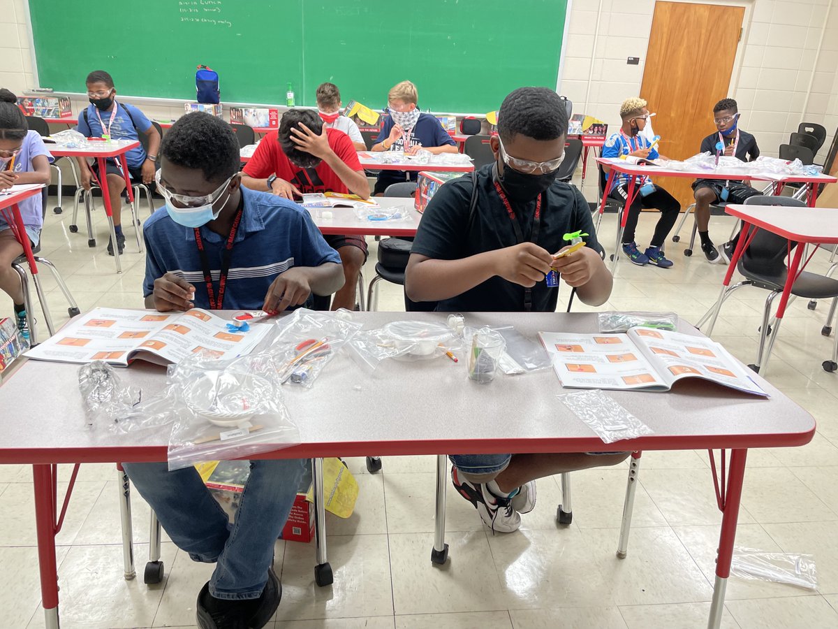 ULCEECenter's tweet photo. Collaborative efforts with @FletcherCollege
 and Shell Oil's Venture Camp helped to provide wind energy explorations &amp; "productive struggle" for some precocious Louisiana Region 3 and Region 4 students. #SummerofLaSTEM #Centralcreativity https://t.co/TLbdmiD5N4