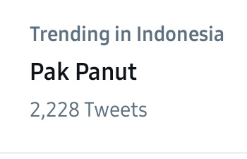 Txtdariiugm's tweet photo. Rest in Power Pak Panut. Terima kasih telah menyelamatkan kami mahasiswa akhir bulan yang dompetnya udah menipis diselamatkan oleh sego kucing Rp 1.500 mu (bahkan dulu sempat harganya Rp 1.000) dan gorengan Rp 500 dapat dua :") semoga kebaikan bapak menjadi amalan yg tak terputus https://t.co/3RpbXcqcYJ