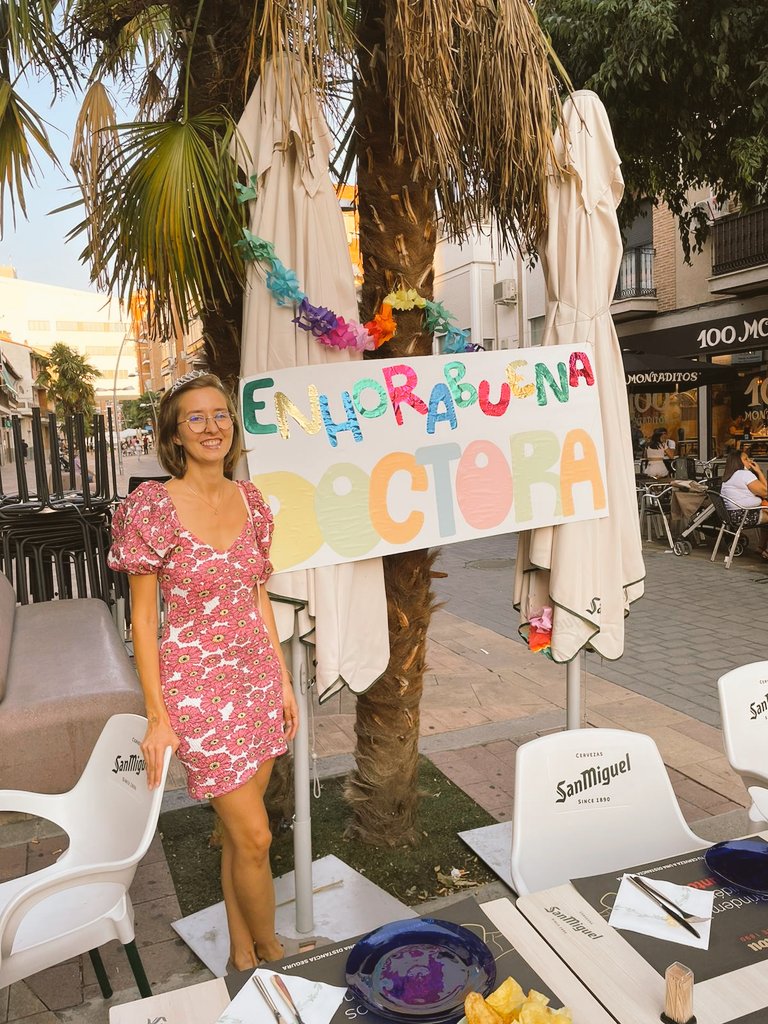 Mi hermana.
Doctora.
Enhorabuena <a href="/emarbancastro/">Dr. Elena Marbán Castro</a> 💜