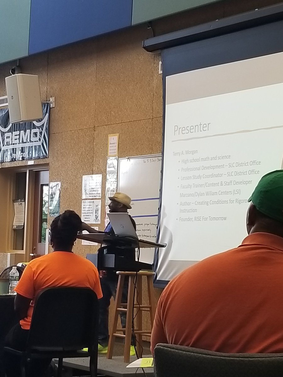 Elizabeth Pinkney tweet media