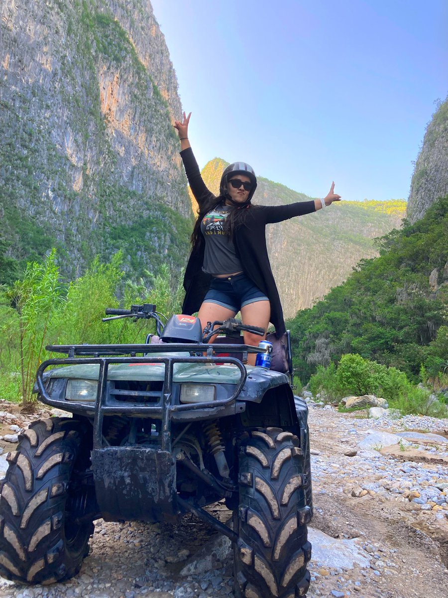 GabbyElvir10's tweet photo. Foto casual a mitad del camino en la cuatri 🏎⛰😎
.
.
.
.
.
.
.
.
.
.
#quadbike #motorbike #adventure #latingirl #Mexico #cuatri #cuatrimoto https://t.co/smdzqqaSRr