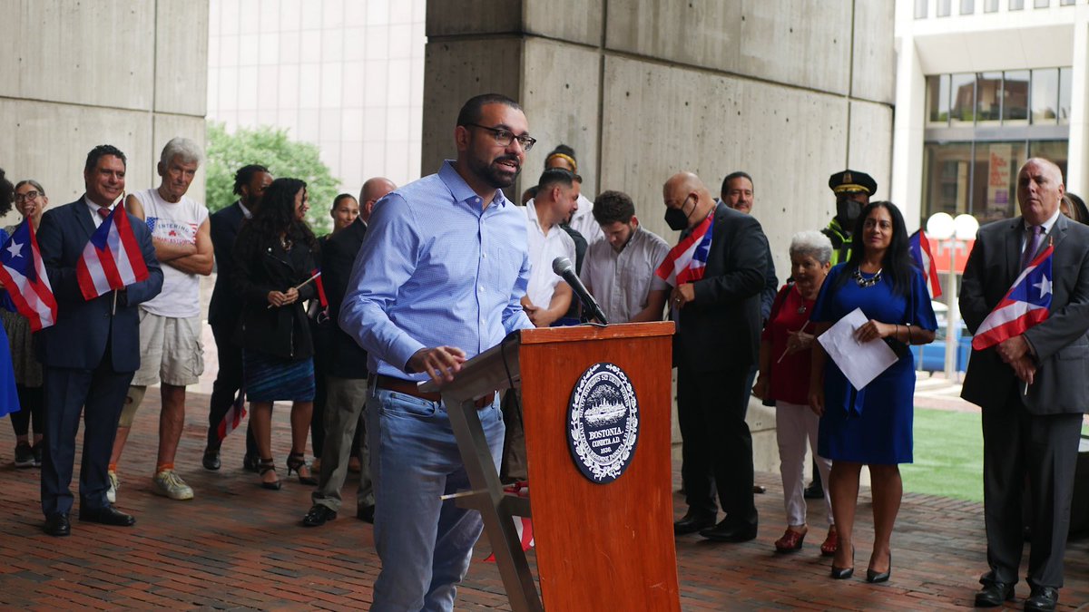 Que bonita la bandera! 

As a proud Puerto Rican today’s flag raising was a special moment for me. We are a resilient, hard working, and compassionate community. Our contributions have made this a better city and country.