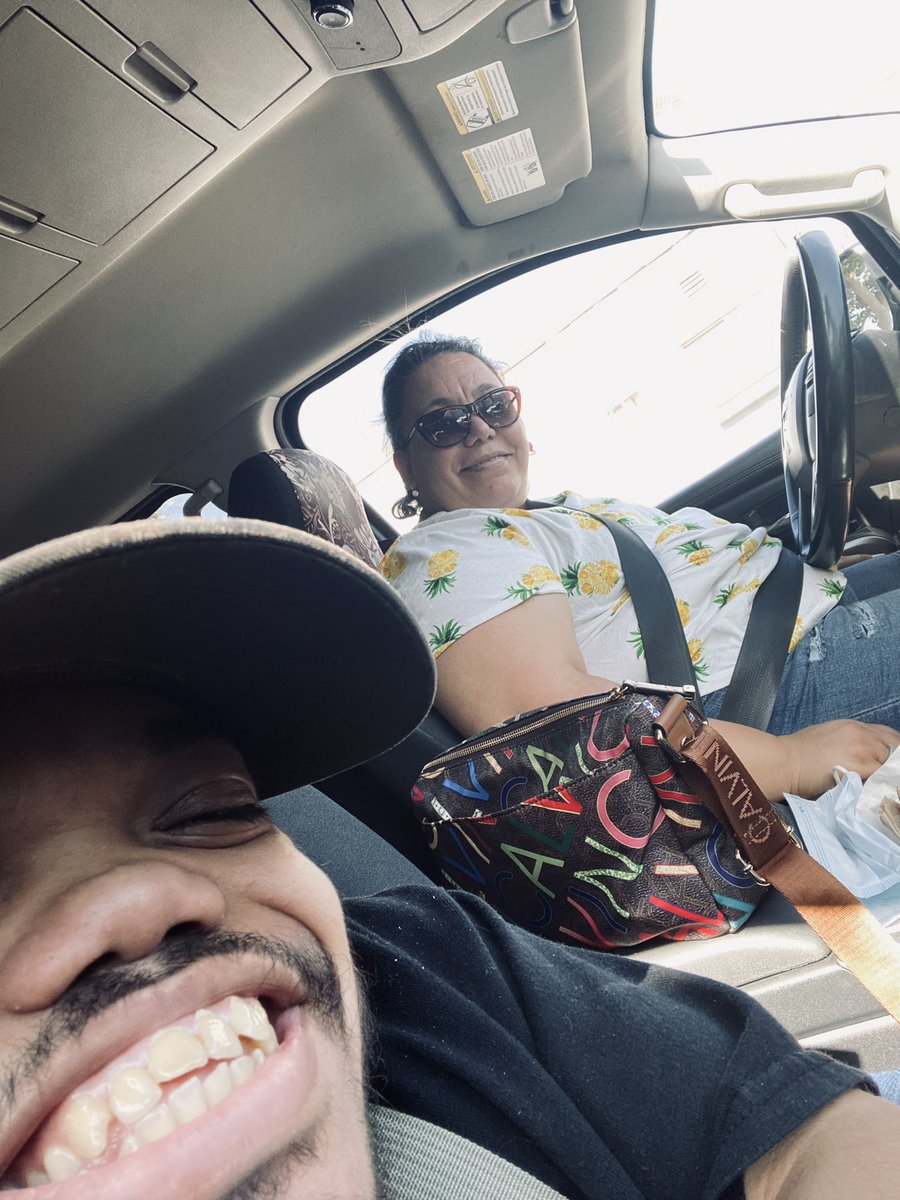 LILVIC323's tweet image. Hey guys I’m trying to reach out to @kanyewest or His team to fly me and my mom out to experience his Album release party. It would mean a lot to me if you can RT this and like this so it can reach out to him and his team. As you can see I’m a fan of his 😅✨