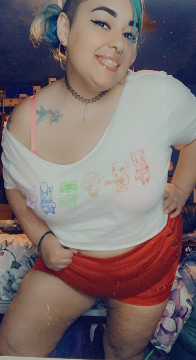 kitty_lynne00's tweet photo. Donβt I look freakin cute today π #bbwcontent #46dds #babygirl #bbwloverz #bbwOf #BigBreasted #bigtities #bigtitlovers #bigbreastedbeauty #clevage #onlyFans #OFgirl #subscribe #snapchat https://t.co/lYLJTAVQEo