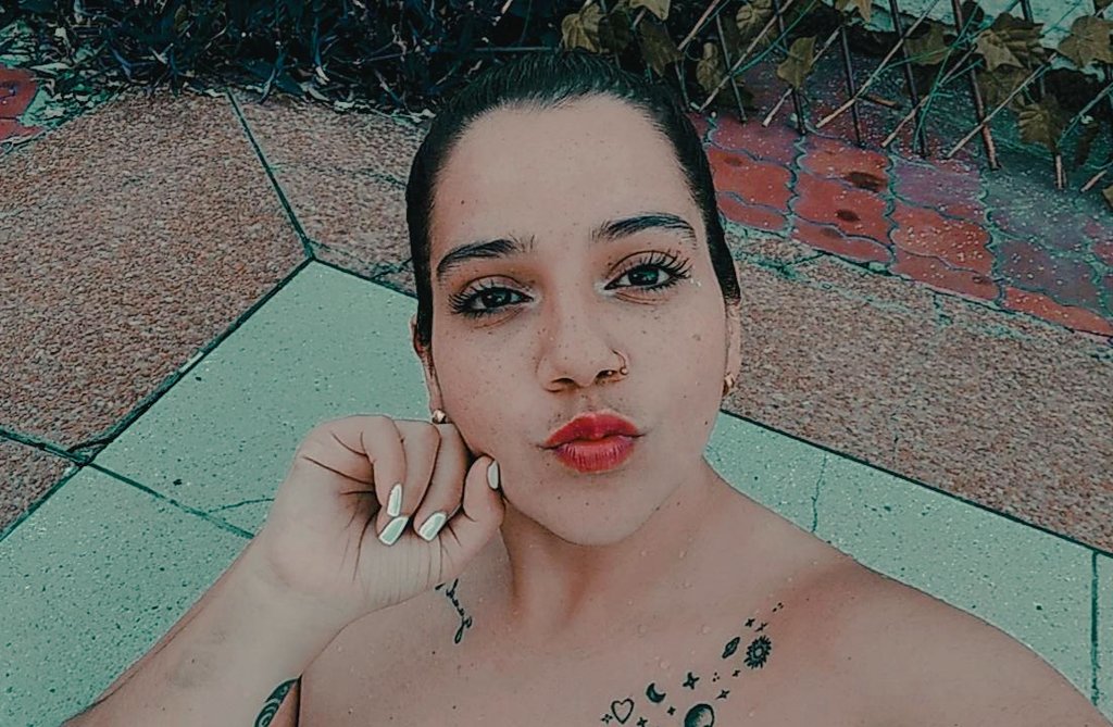 Yami420Yami's tweet photo. Besitos 💋💋💋😽
#curvy #latina #hot #sexo #bigass #bigpussy #amateur #webcam #camgirl https://t.co/0RVm7ynlb2