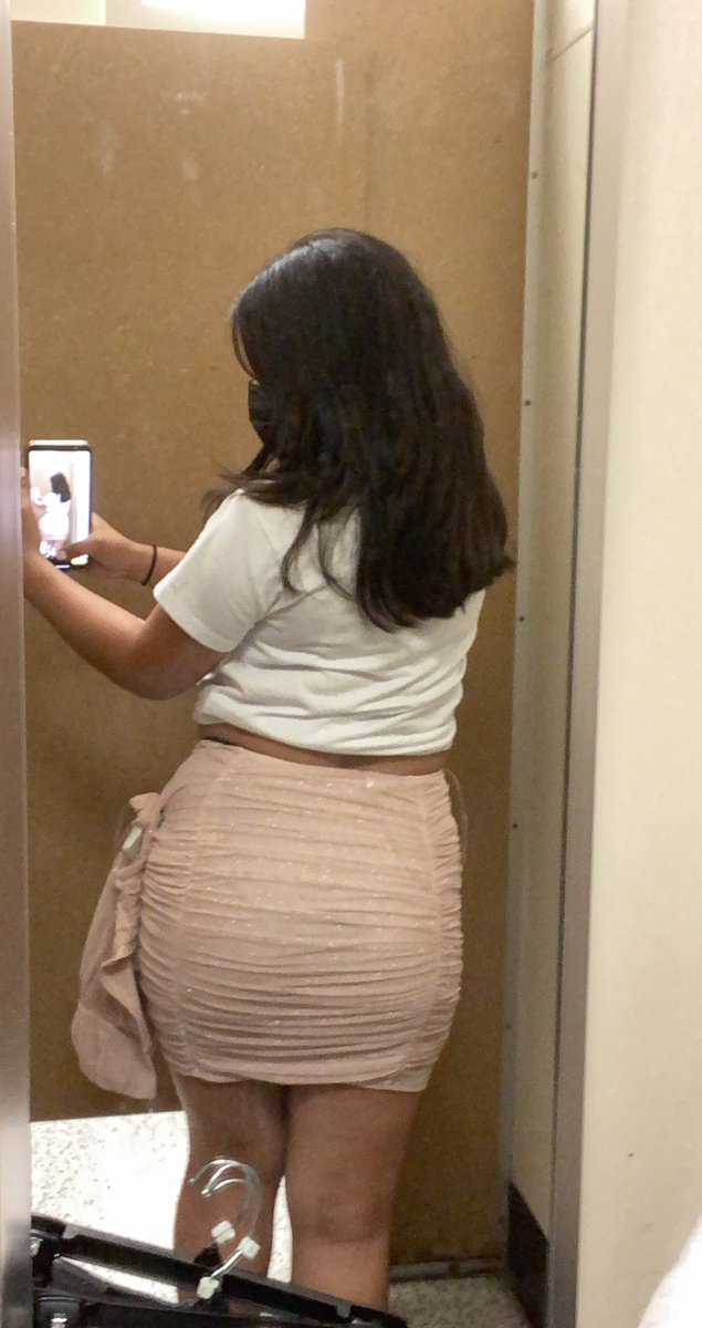 kxthym's tweet photo. This is a set but it was attached to the skirt. #smallbootymatter https://t.co/9OaoVfH9FV
