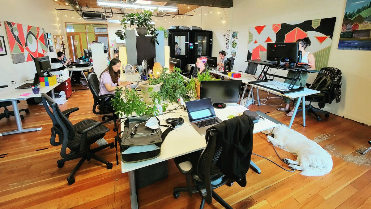 A recent day at Collective Agency Division #coworking in the shared office. 8 of us had lunch outside and talked. Cowork with us! CollectiveAgency.co #portland #pdx #remotework