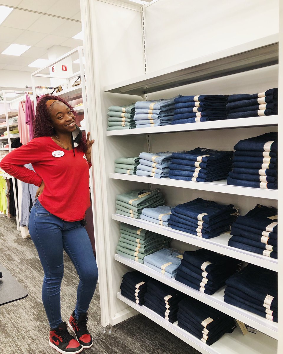 AlejandroC_VM's tweet image. Style TM Legacy showing us how it’s done.
Thank your for all the hard work that you do. Recognition to Style TM Alondra as well.
#Style #JeanFolds #Target #KingsHighway