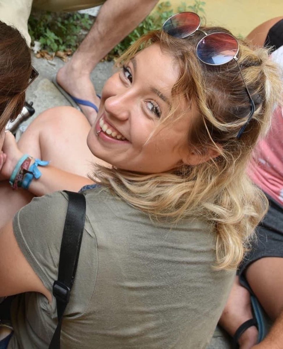 cjal_andalus's tweet photo. Con tu sonrisa por bandera, dejas una huella imborrable en nuestro Centro Juvenil, y en tantos jóvenes con los que has compartido momentos. Hoy el cielo se llena de la alegría que siempre desprendías. Acompaña y cuídanos desde ahí arriba. D.E.P. Hasta siempre 👼🏼❤️ https://t.co/8kCHTOTFtf