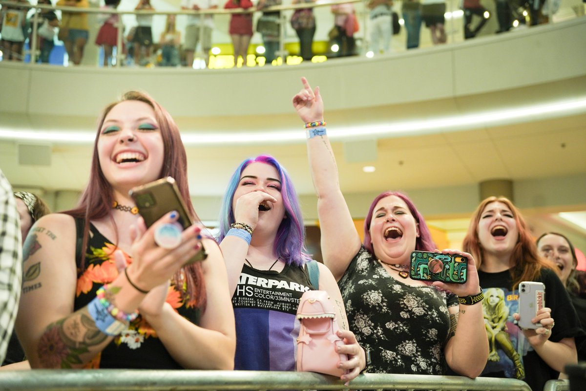 Darin_K_'s tweet image. Adding pics of the heart throb singer for the stans @waterparks