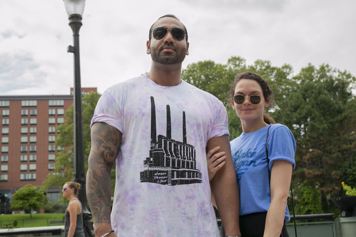 LansingClothing's tweet image. Shout out to @CapitalPointIn1 &amp;amp; @downtownlansing. We had a great time @ the “Lansing Alive” event! #lovelansing