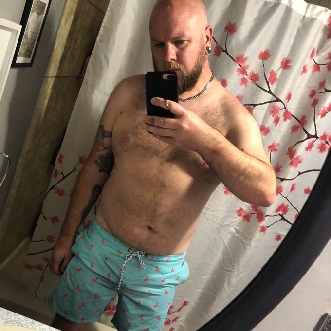 Pre-pandemic vs now https://t.co/J5tYyXpJNG<a href="/tag/onlyboobs"class="tags"><span>#onlyboobs</span></a>