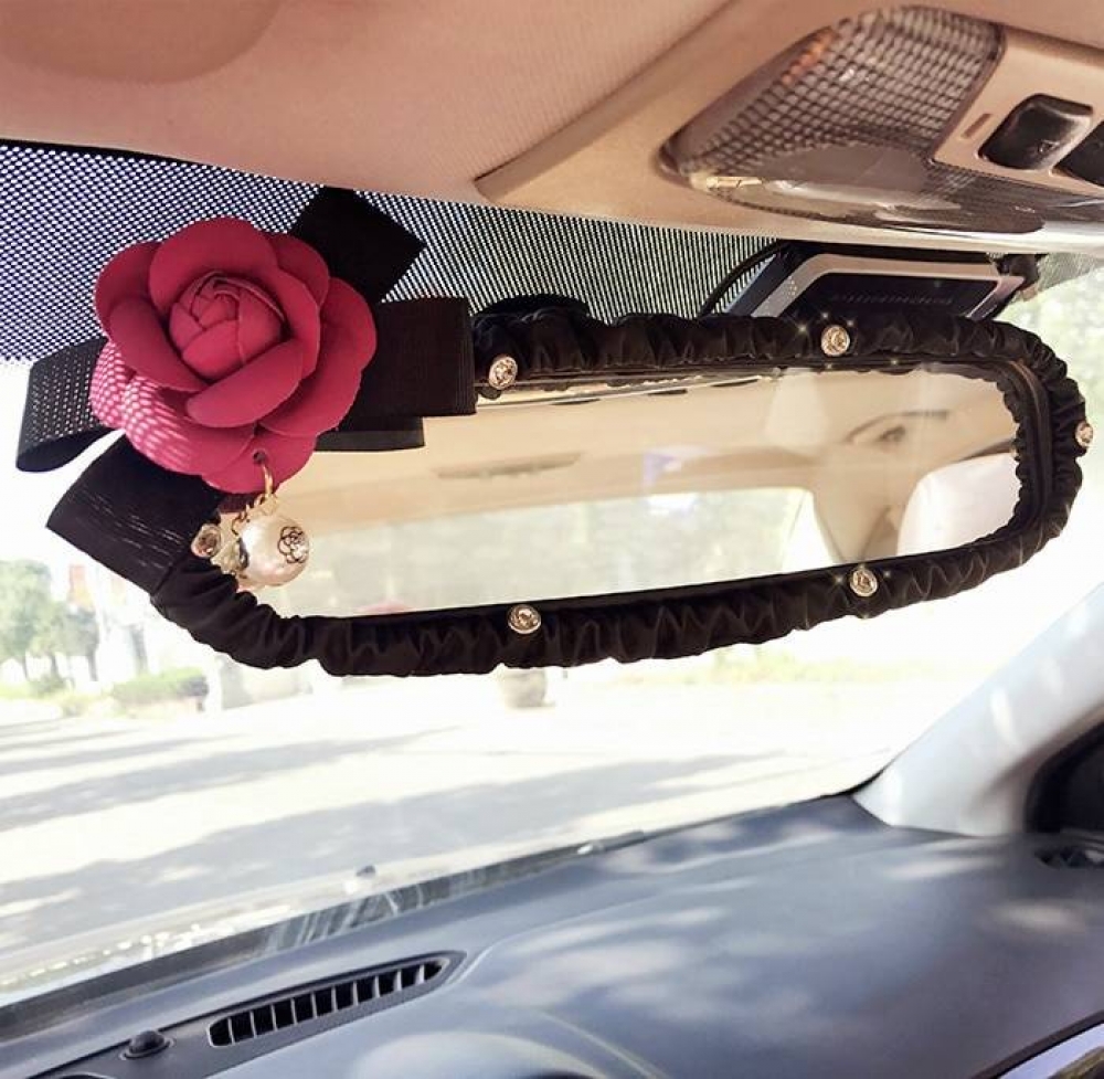 carlifehack's tweet image. #carcare Flower Rearview Mirror Frame carlifehack.com/flower-rearvie…