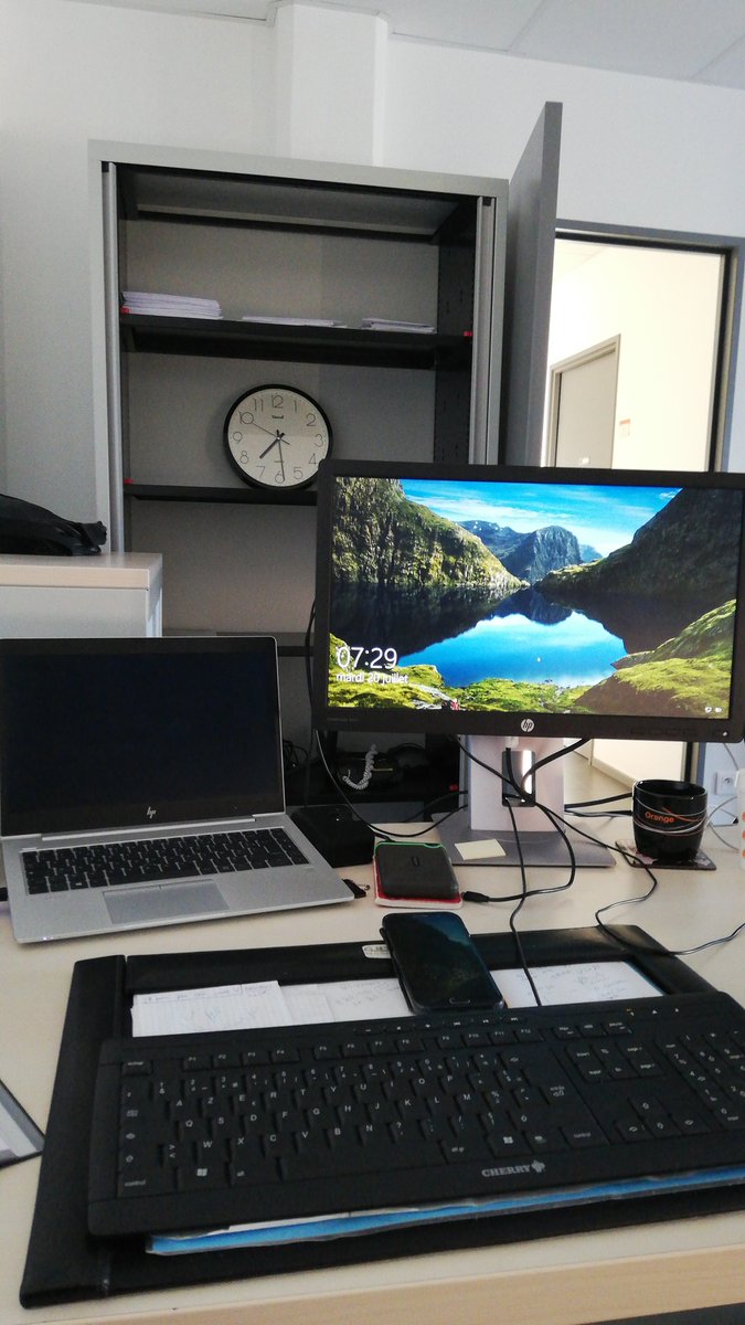 BPJ_ORANGE's tweet photo. De retour au bureau !
Les batteries ne sont pas totalement chargées...
Mais on va se donner à 150% pour nos clients ! 🤘#UINC @OrangeNormandie @orange https://t.co/ZjAkB3U75n