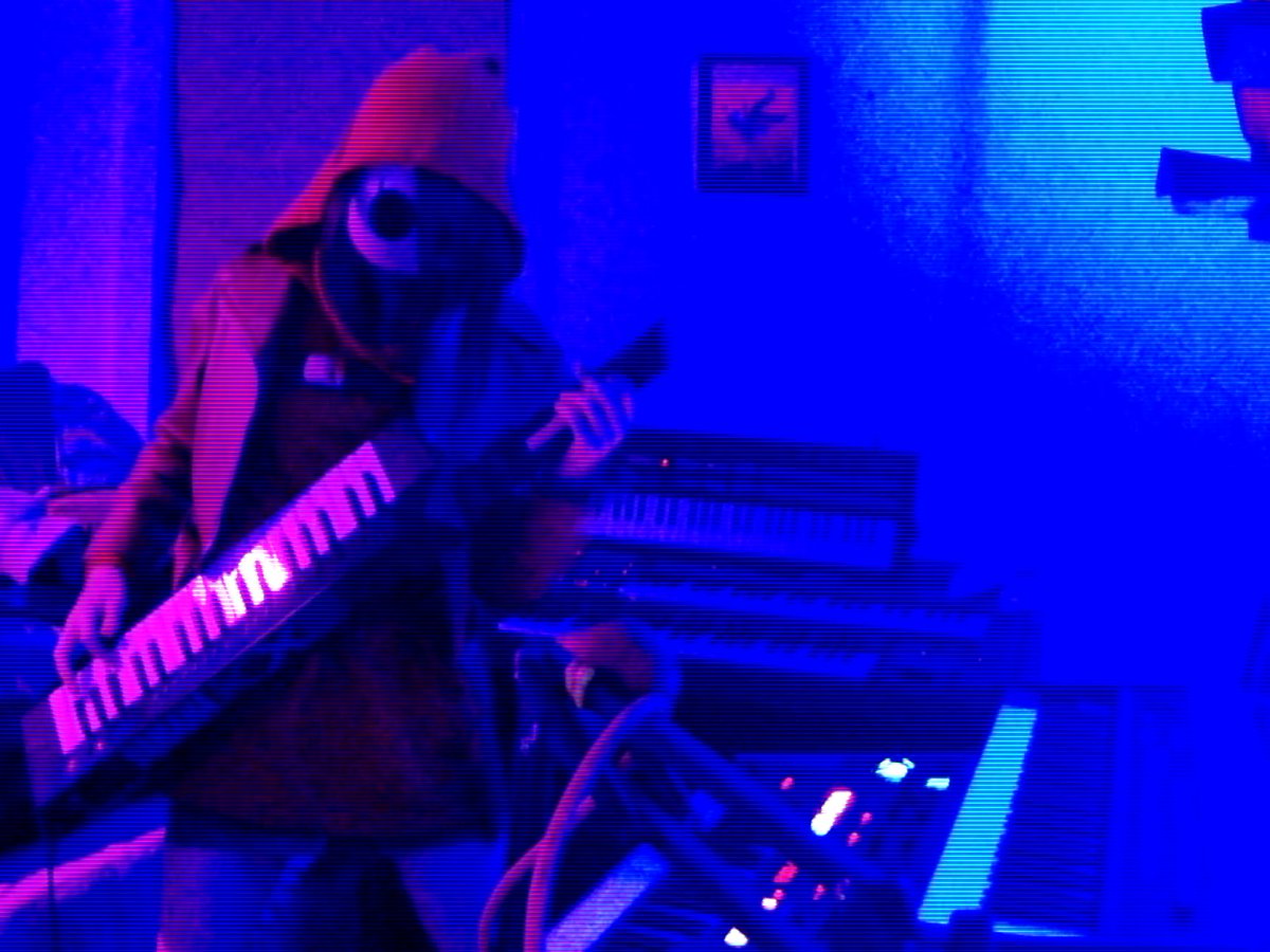 ShyGal_Lilly's tweet photo. 80's Keytar ShyGal!
#80saesthetic #YAMAHA #DX7 #KX5 #DX100 #SHS10 #MC600T #MC802 #RX5 #QX21 #roland #Jupiter #Jupiter_X
#minus8 #chtkghk #shygal_lilly #shygal #shy_gal #cosplay #cosplayer #girl #cosplayerGirl
#shyguy #Mario #SuperMario #shy_guy
@minuspal https://t.co/20IY2OYxjQ
