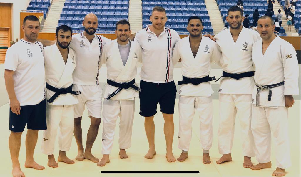 ⭐️olympique team ⭐️ 
✔️training camp👌 🇫🇷
🔜tokyo 🇯🇵