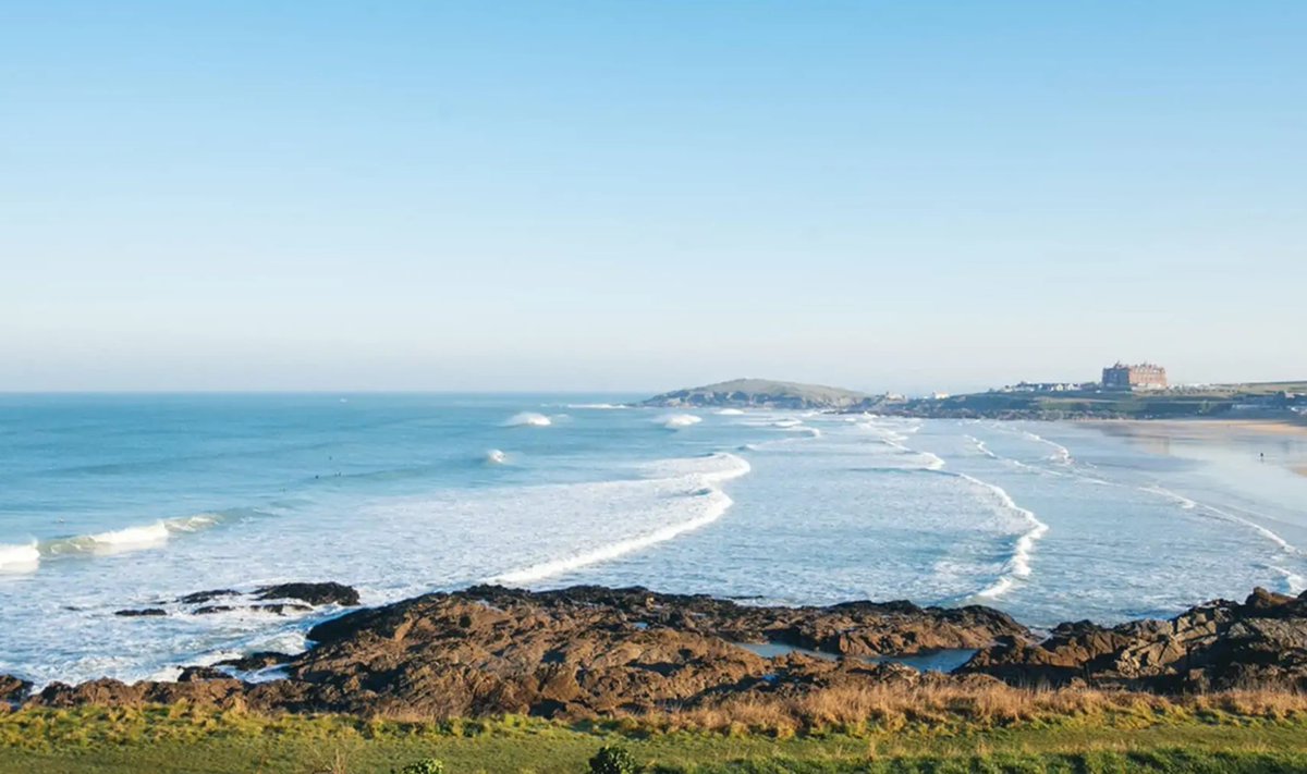 BridgeInteriorC's tweet image. Case Study!✨

This picturesque hotel in Newquay is a beautiful place to get away too. Throughout the bedrooms, we provided pencil pleat curtains and voiles 

In the communal areas, we provided curtains and cushions.

#hotel #hospitality #curtains  #casestudy #interiordesign