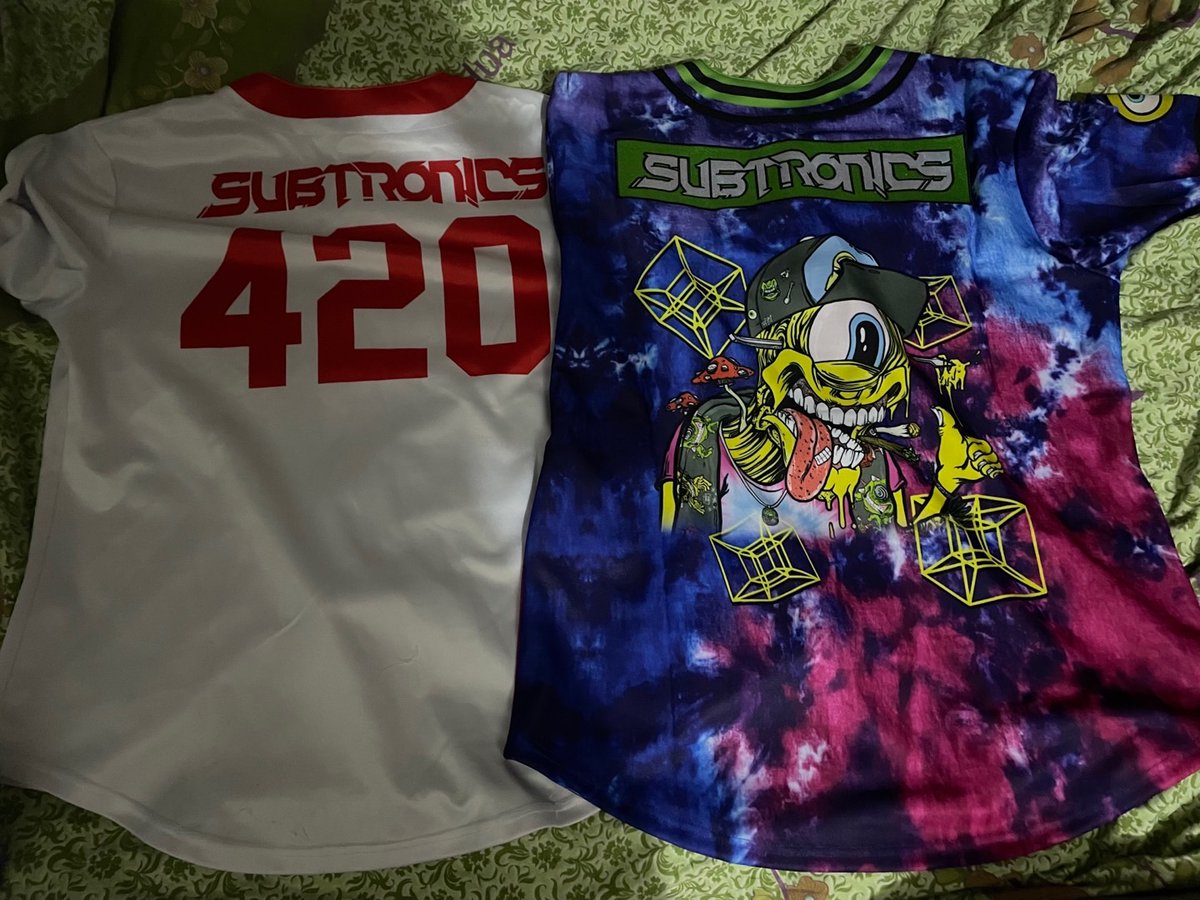 I'm a fan from China. I haven't seen your performance for two years due to the epidemic situation! My heart aches! @ <a href="/Subtronics/">✨SUBTRONICS✨</a>
