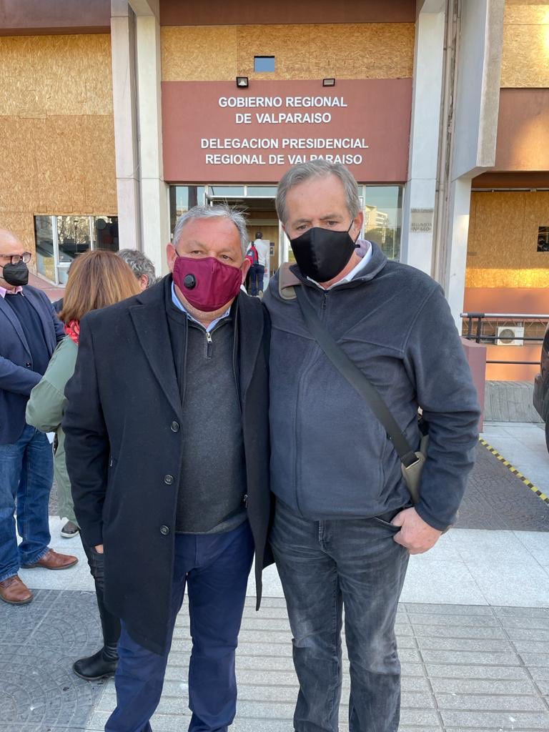 ⁦<a href="/caduanera/">Cámara Aduanera</a>⁩ saluda y felicita a través de su presidente Felipe Serrano al nuevo Gobernador de Valparaíso señor ⁦<a href="/rmunda/">rodrigo mundaca</a>⁩ que salió elegido con la más alta votación a nivel nacional