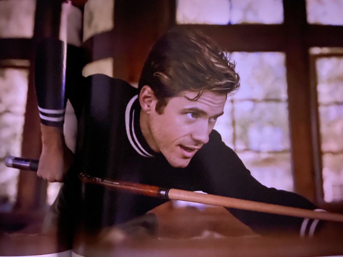 アーロントヴェイト Twitter Search