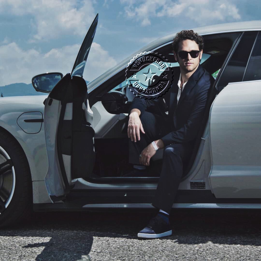 vonucker_br's tweet photo. #FotoEdit || @christopheruck 📸🤍🖤 https://t.co/kpV05sDQRC
