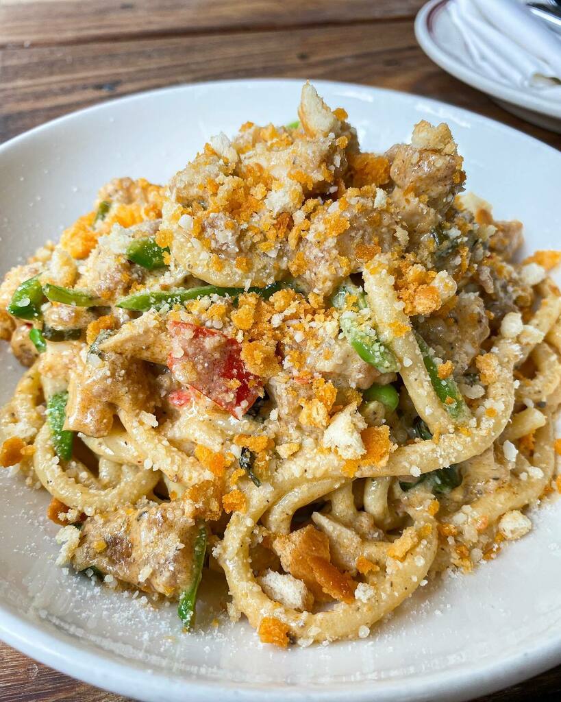 eatthecapital's tweet photo. Our video with @chefmikeydc where he transforms KFC’s Nashville hot chicken tenders into a Calabrian Chicken Ragu went viral! Now at 7.5 million views on Tik Tok on @dannygrubs channel. Which chef should we collab with next and what do you guys wanna see tuen gourmet?🤔 (note… https://t.co/ZhvXYtRNXG