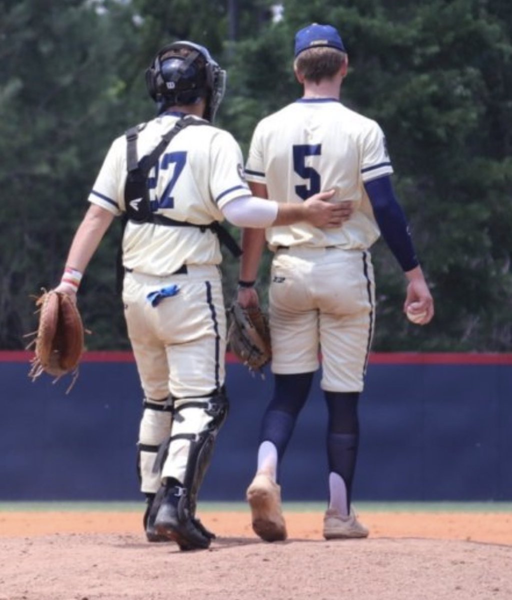 Lizziegreely's tweet image. Brothers… 💙💛