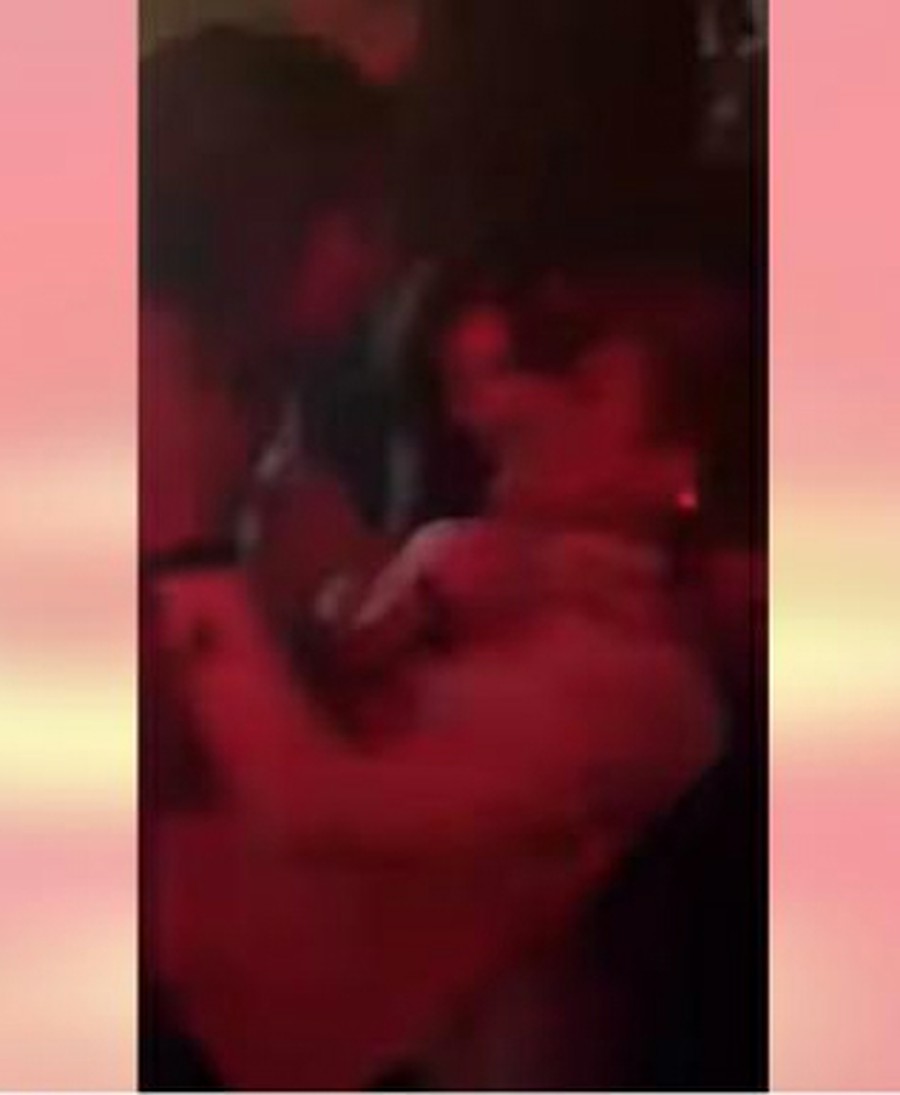 韓流ツイッター Kris 元exo 今度はクラブ内で女性たちとスキンシップする映像が拡散 Krisのまとめlive T Co 5iny7mhbso 速報ランキング T Co Mc9qwcoa44 T Co Mp1z2betol Twitter