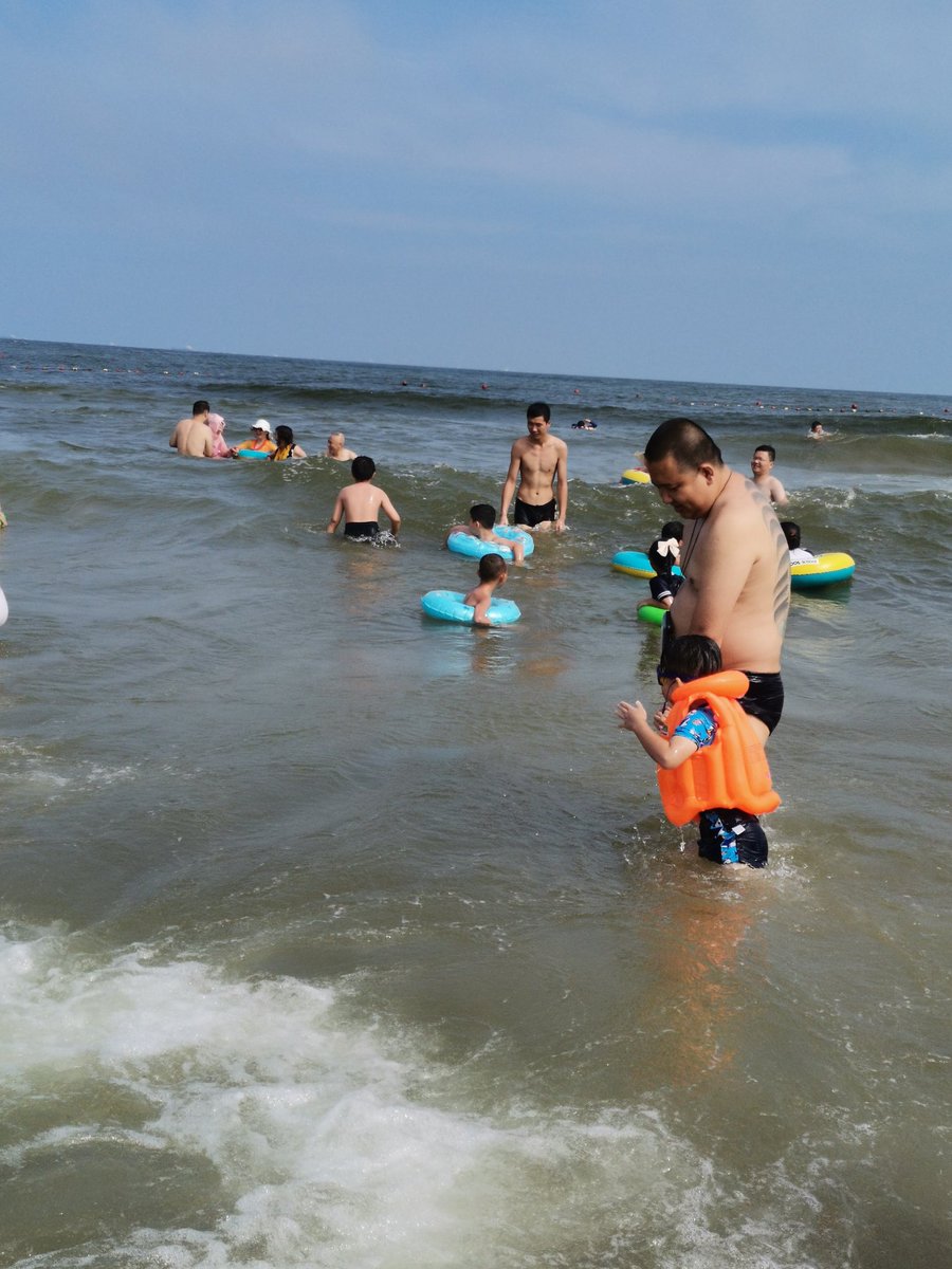 MHExportCN's tweet image. Qinhuangdao seaside in summer.