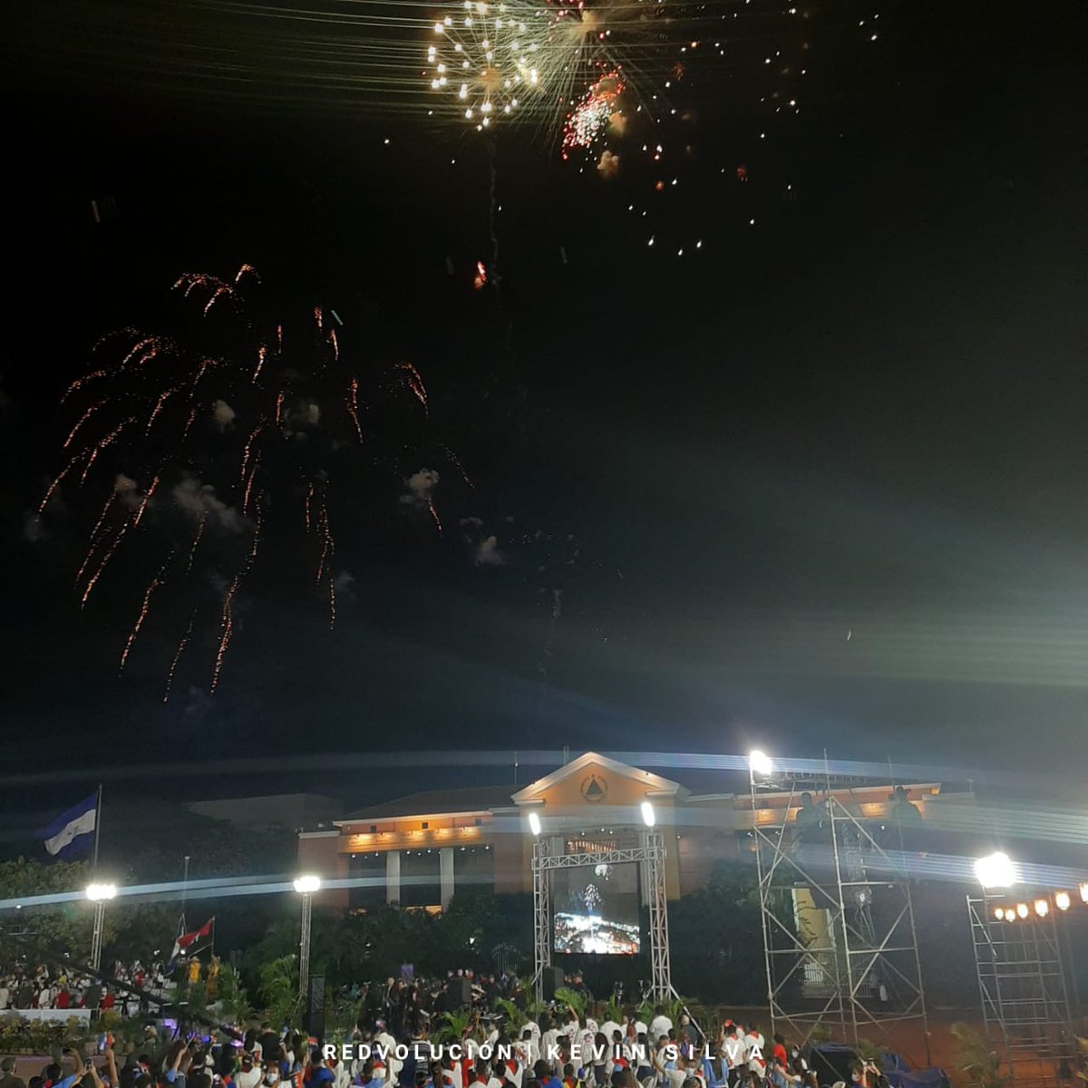 Conecta218's tweet image. #4219YOTRAVEZTRIUNFAELAMOR 
🔴⚫