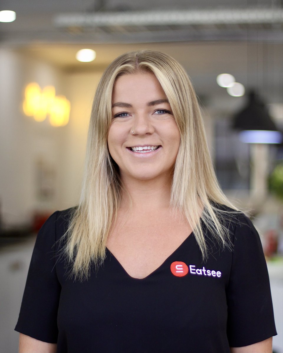 shirtsofstartup's tweet image. ☕️ First job in a cafe at 14
🏫 Never went to uni 
✈️ Pitched 170 investors in SF

Check out the story: bit.ly/3rlwkzG

Jess Koncz of @Eatseemenu, a platform to visually discover cafes and restaurants nearby.

#sydneystartups #founderstory #femalefounders #marketing