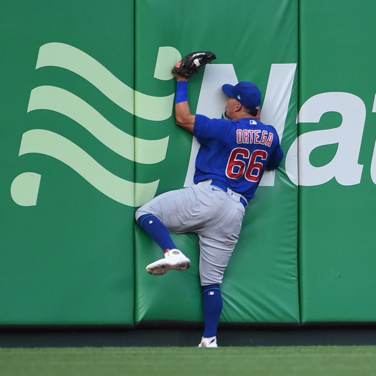 Final: Cardinals 8, Cubs 3.