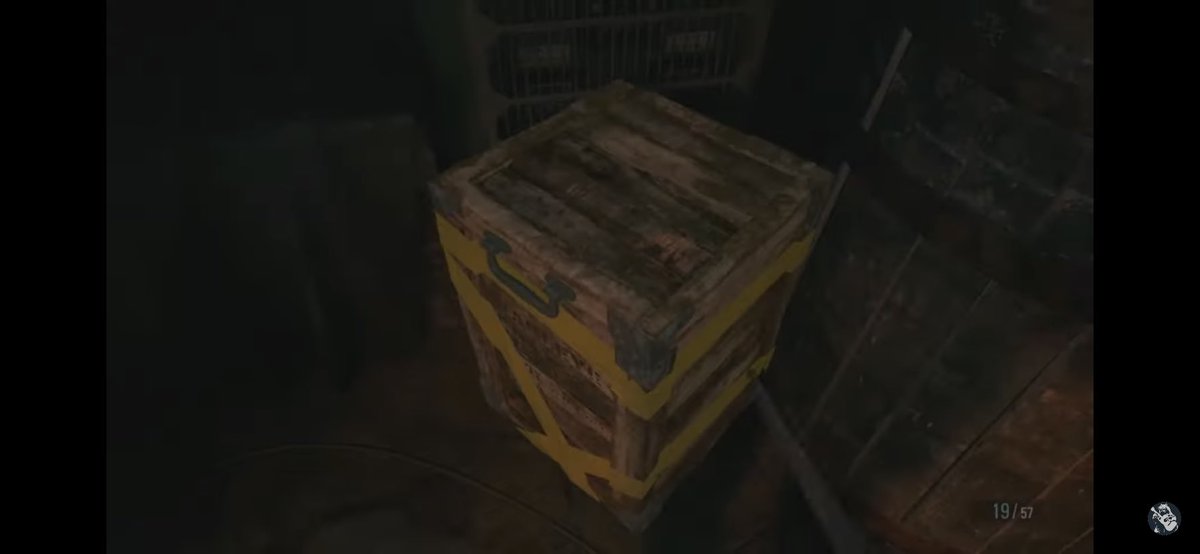 FACTORYBOX_'s tweet image. feeling cute