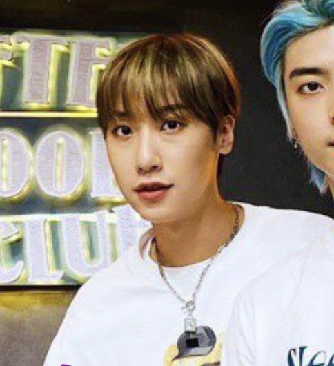 imagine being yhis fucking  small.