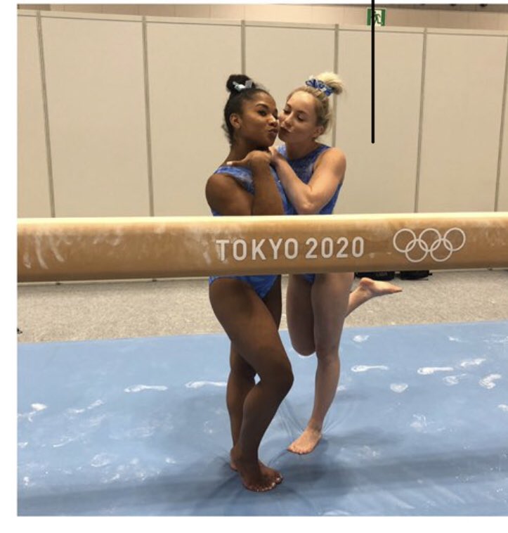 LubaBaladzhaeva's tweet photo. So, they were all exposed to an infected person and at any moment one or more of them might test positive and this is how they act the day after? Honestly, it’ll be a wonder if the whole team won’t be taken out by covid https://t.co/S1H6E8jPN9